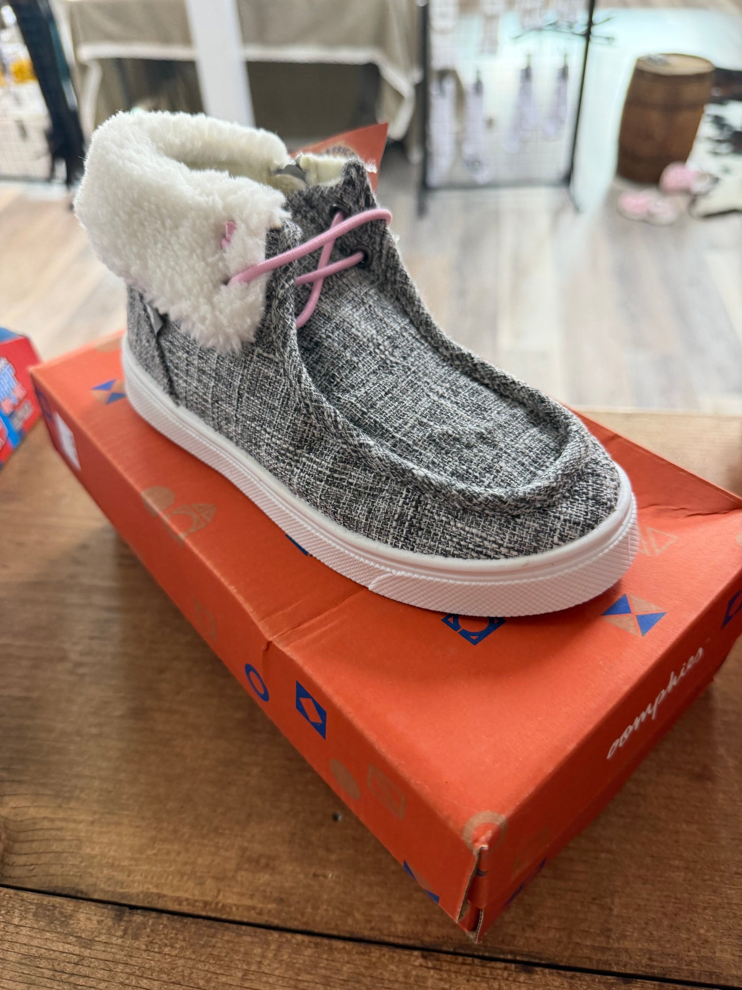 Sarah Grey Oomphies