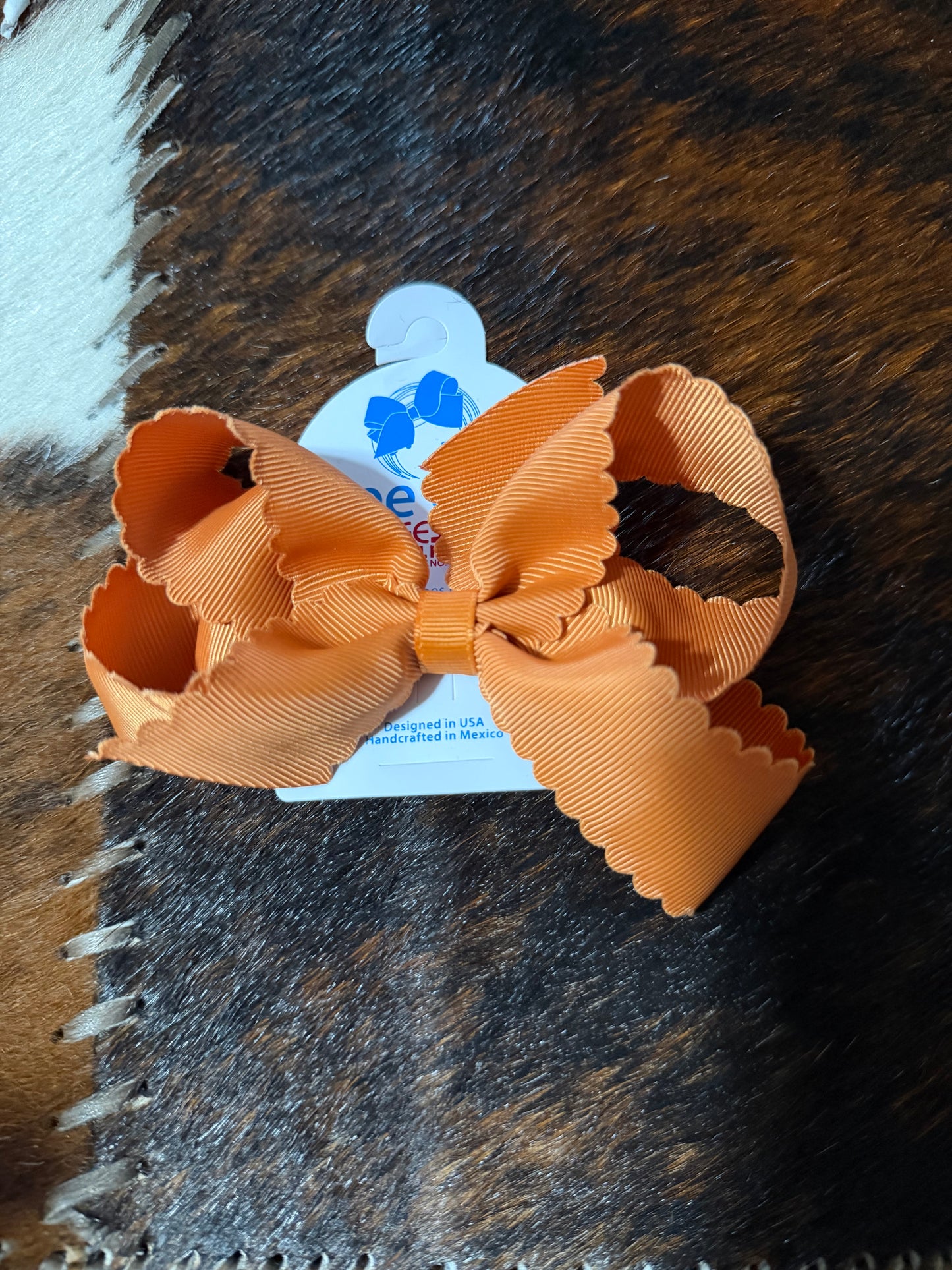 Medium Muted Orange Scallop Wee Ones