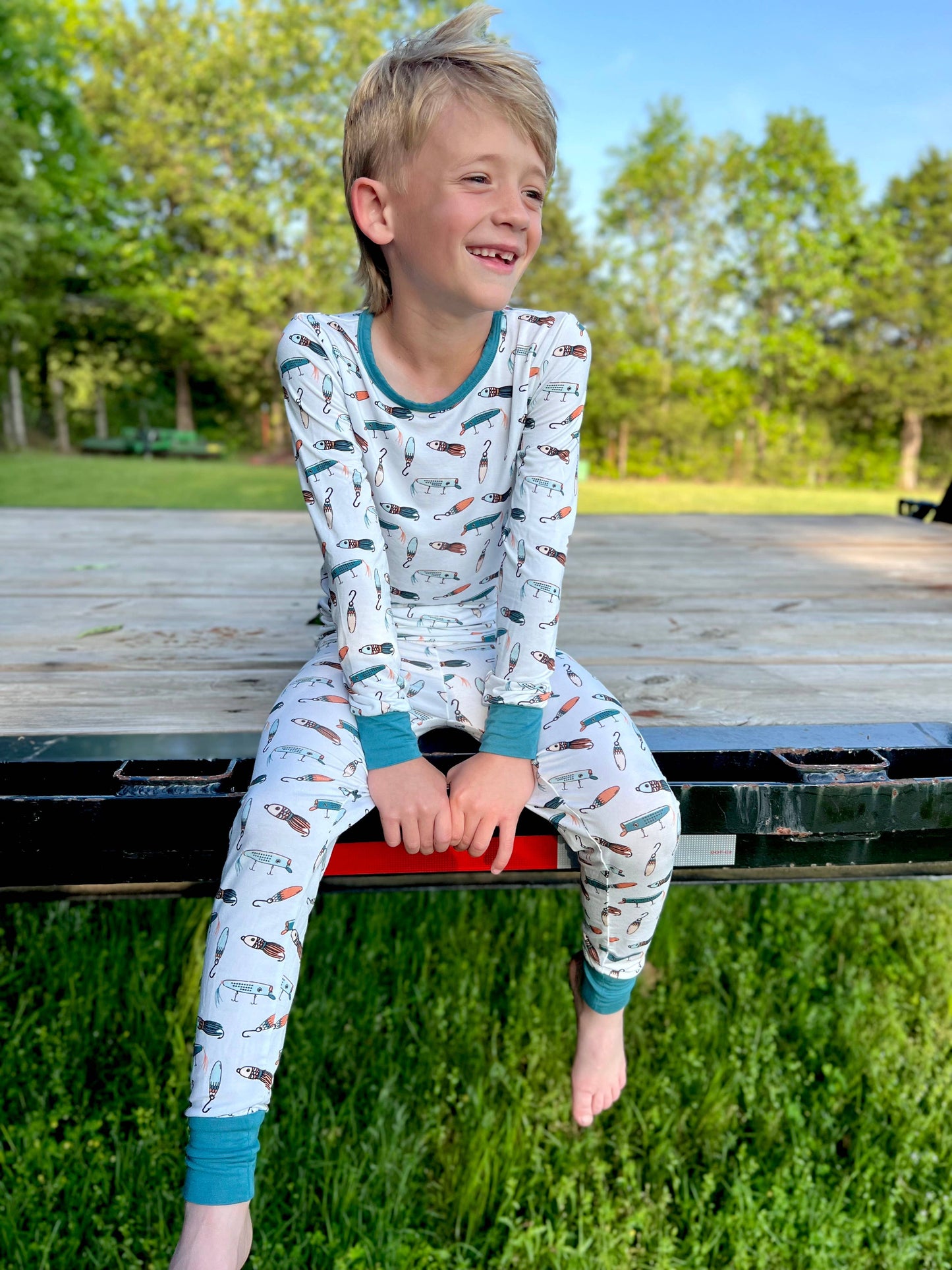 Kids summer clothing summer pajamas fishing bamboo pj's: 4t two piece