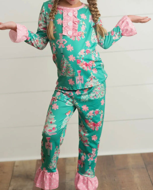 Green/Pink Nutcracker Set