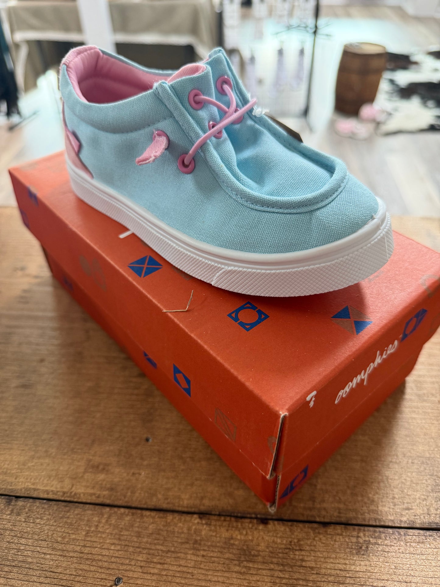 Parker Girl Light Blue Oomphies