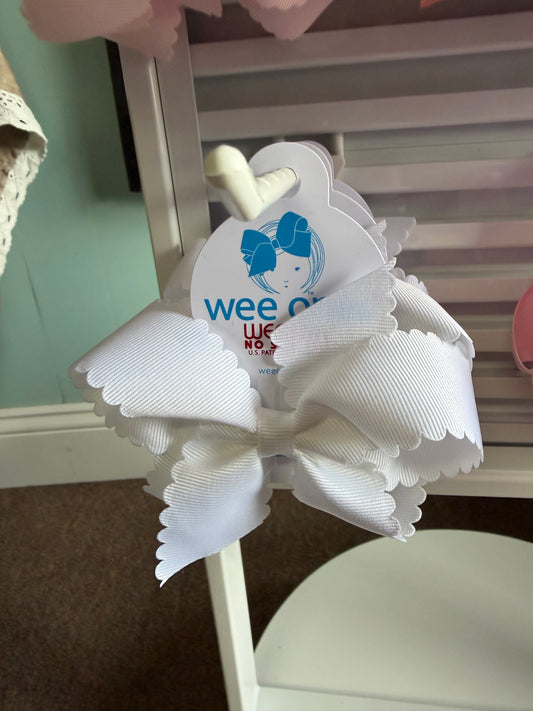 Med. Scallop White Wee Ones