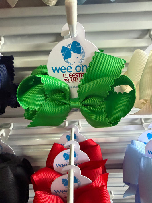 Med. Green Scallop Wee Ones